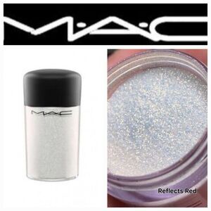 Mac Cosmetics Reflects Glitter